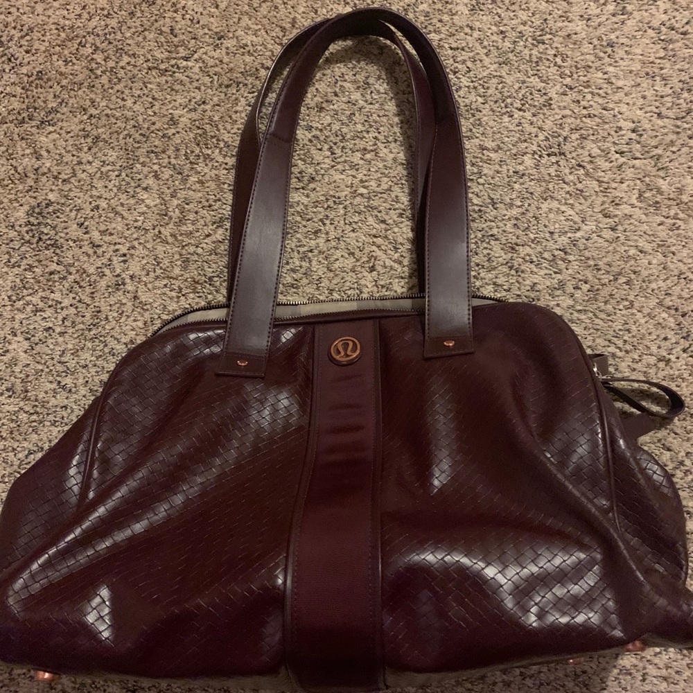 Lululemon gum bag